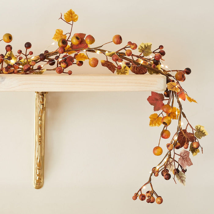 D-GA21006_Autumn-Garland-Micro-Light-Bundle-Illuminated-Shelf.jpg