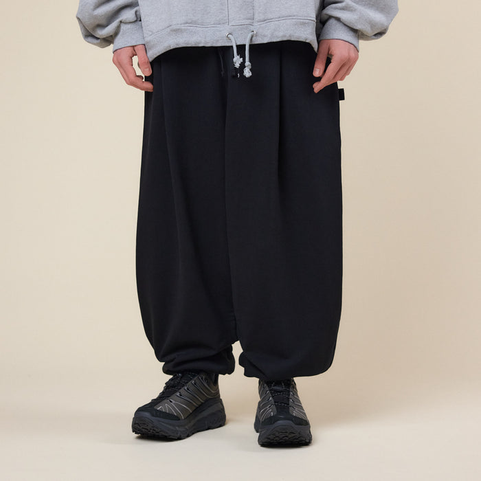 Anglan - Loose Fit Jogger Sweatpants - Black