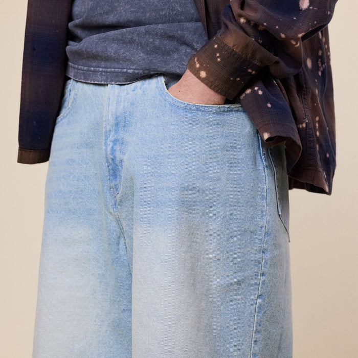 BEAMS - Damage Denim Wide Shorts - Ice Wash