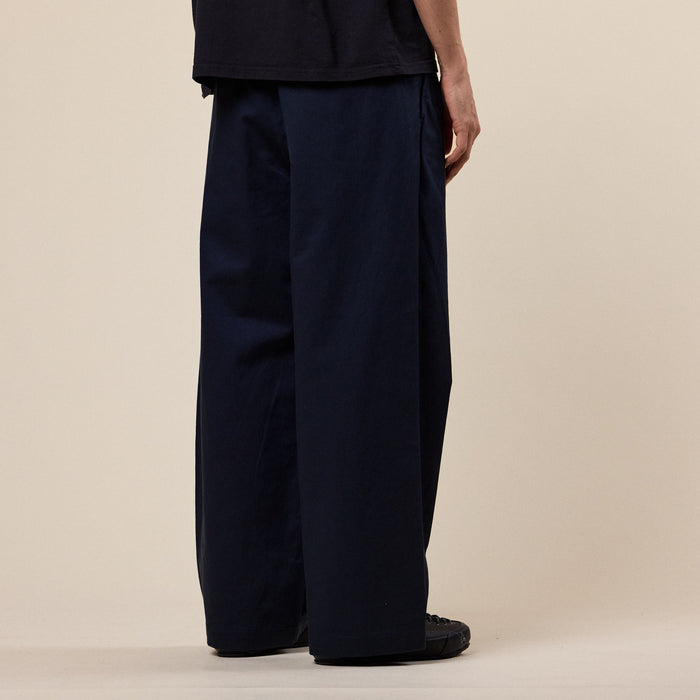 BEAMS - Wide Straight 2 Pleated Chino - Navy Blue