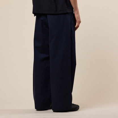 BEAMS - Wide Straight 2 Pleated Chino - Navy Blue