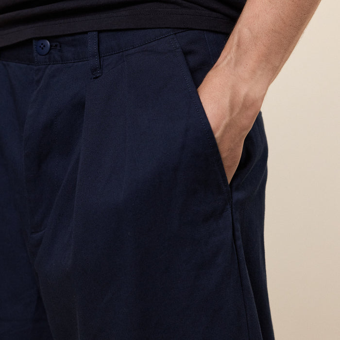 BEAMS - Wide Straight 2 Pleated Chino - Navy Blue