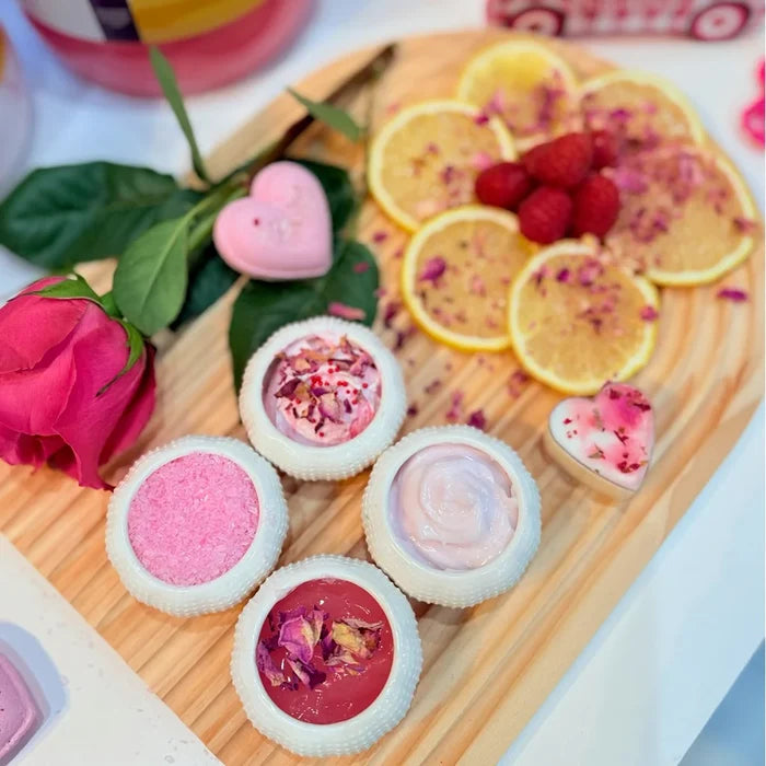 [Best seller] Sweet of Rose Pedicure + Free Flyer