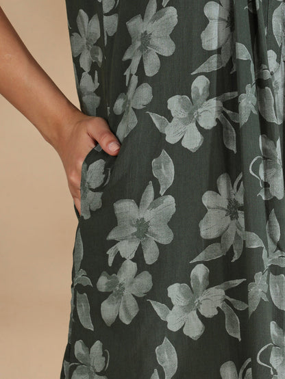 Blossom green crush cotton designer nighty for women.