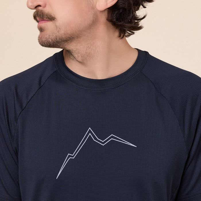 CAYL "Climb As You Love" - Reflect Logo Air Short sleeve Tee - Black