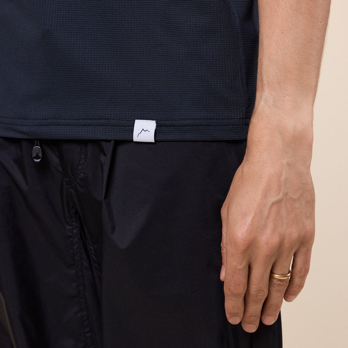 CAYL "Climb As You Love" - Reflect Logo Air Short sleeve Tee - Black