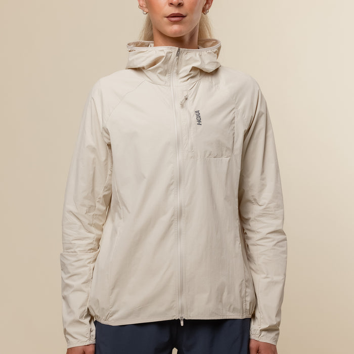 HOKA - Women's SkyFlow Wind Jacket - Oat Milk