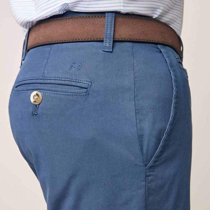Johnnie-O Men's Nassau Cotton Blend Shorts - Classic 8"