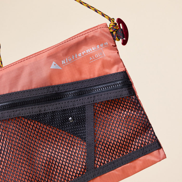 Klättermusen - Algir Accessory Bag Medium - Cloud Berry