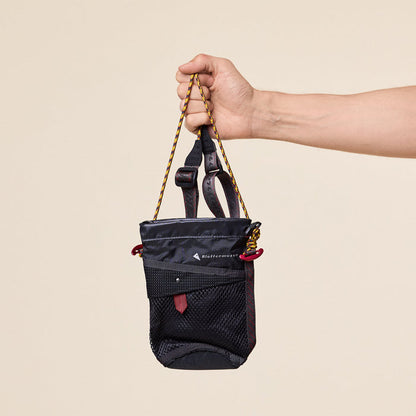 Klättermusen - Algir Bottle Sling Bag - Raven Black