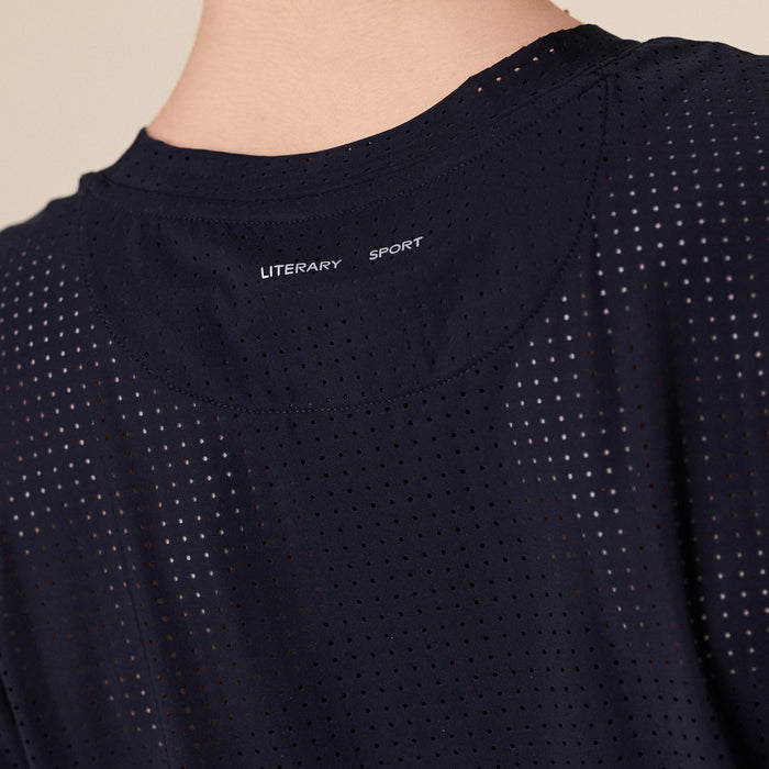 Literary Sport - Magda Perforated Run T-Shirt - Black