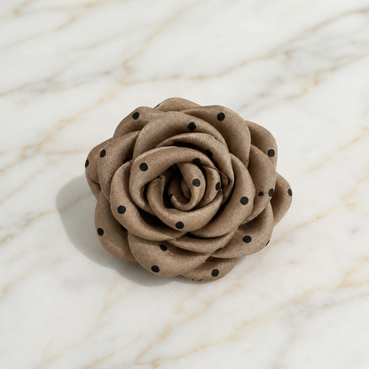 NAMISO - Hana Rose - hårklemme - Dots/prikker (9 cm)