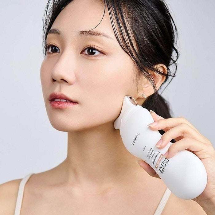 PEPTIDE VOLUME NECK AND FACE CREAM- Crema Premium Dedicata Zonei Gatului Pentru Fermitate Cu Aplicator