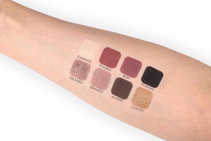 PIERRE RENE DANGEROUS  PUFFY EYESHADOW PALETTE Pierre Rene