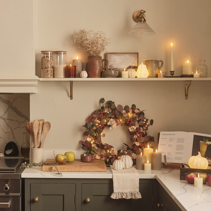 Pre Lit Berry Harvest Autumn Wreath & Mixed Foliage Autumnal Garland