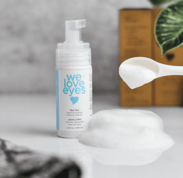 WE LOVE EYES Eyelid Foaming Cleanser