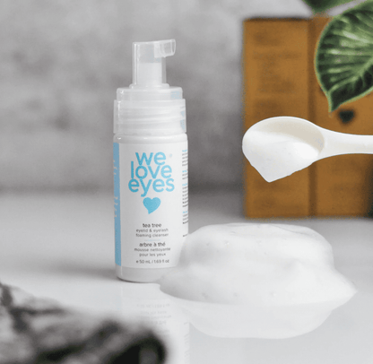 WE LOVE EYES Eyelid Foaming Cleanser