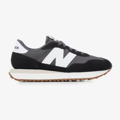 BLACK / 6